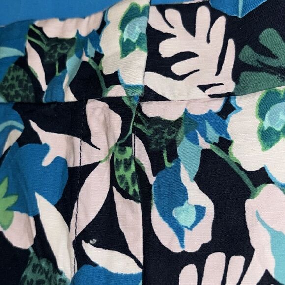 LOFT Blue/Green Floral Jungle Riviera Shorts in Forever Navy Sz 6 EUC - Picture 7 of 11